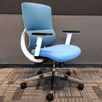 Ergonomic task chair