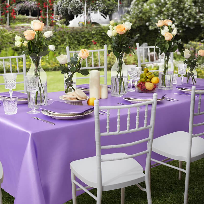 White Chiavari Chairs for outdoor wedding